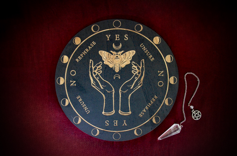 Divination_Pendulum-Board-w-clr-qtz-crystal-pendulum_sml-2