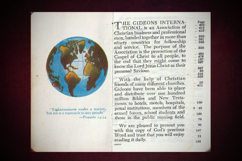BIBLE-New-Testament-Psalms-Proverbs-inside-serif-crop-web
