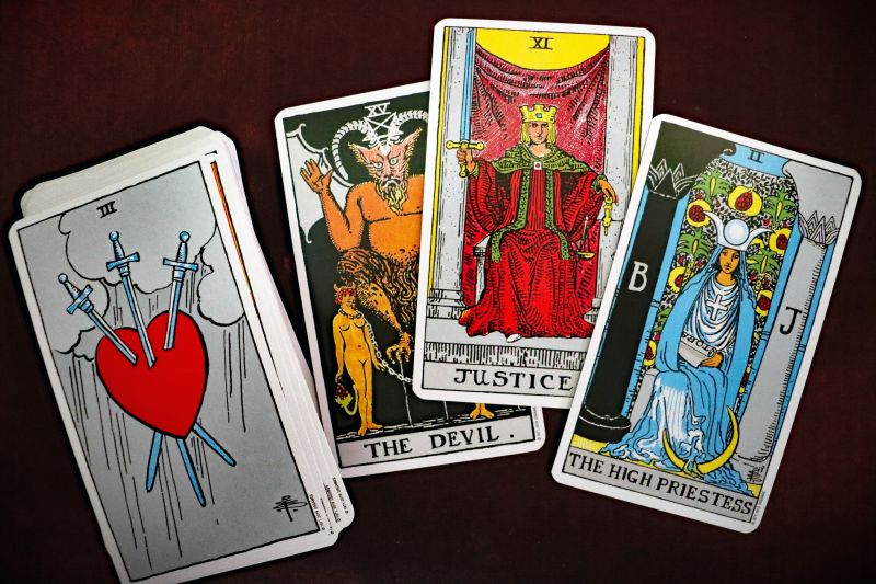 Waite(Arthur)-Rider-Tarot_9780913866139_web(4)