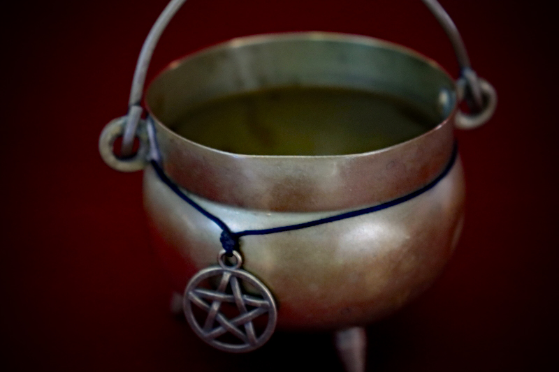 Altar_Cauldron_Brass-mini(2) #1