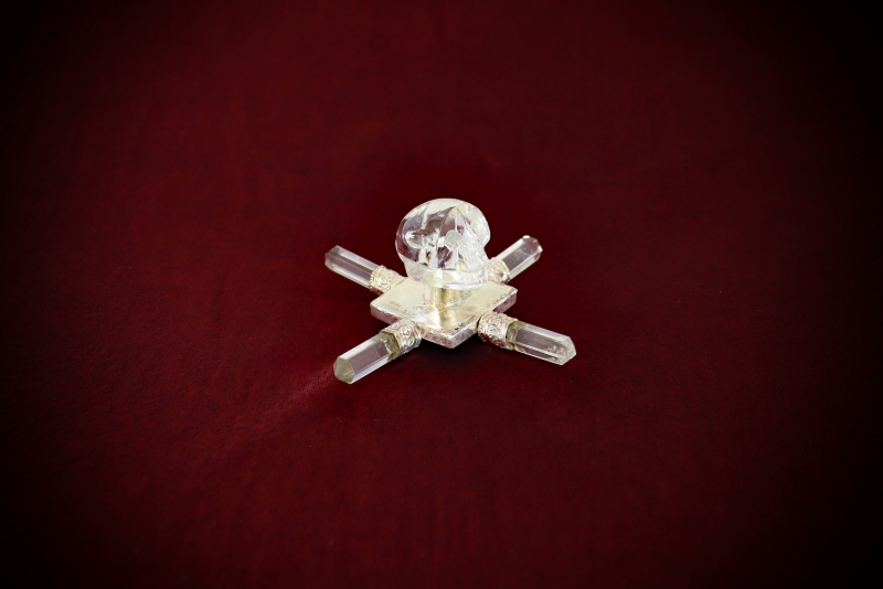 Ritual-Worship_Crystal_Skull+Clear-Qtz-Grid-web (1)