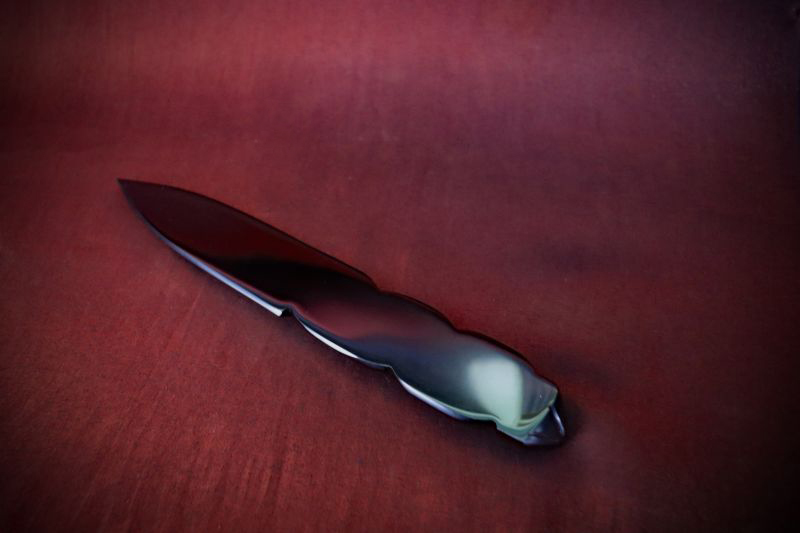 Altar_Athame-Blk-Obs-twist-web (3)