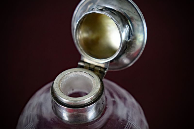 Curio_Bottle-Glass+S.Silver-web (5)