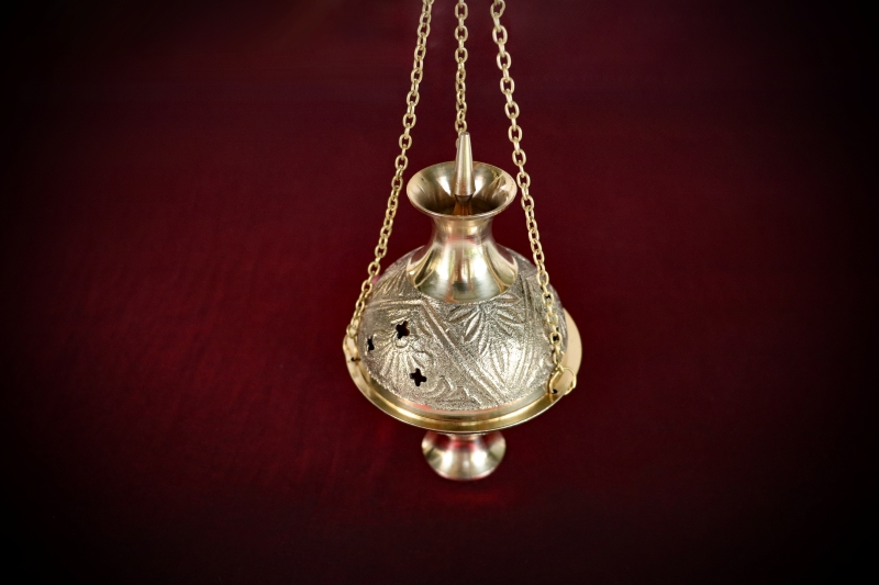 Apothecary_Incense-Burner#02-Brass-Emboss-chain-web (6)