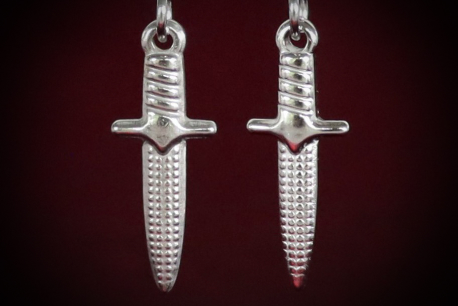 Jewellery_Earrings#01-S.Steel-Athame-web (4)