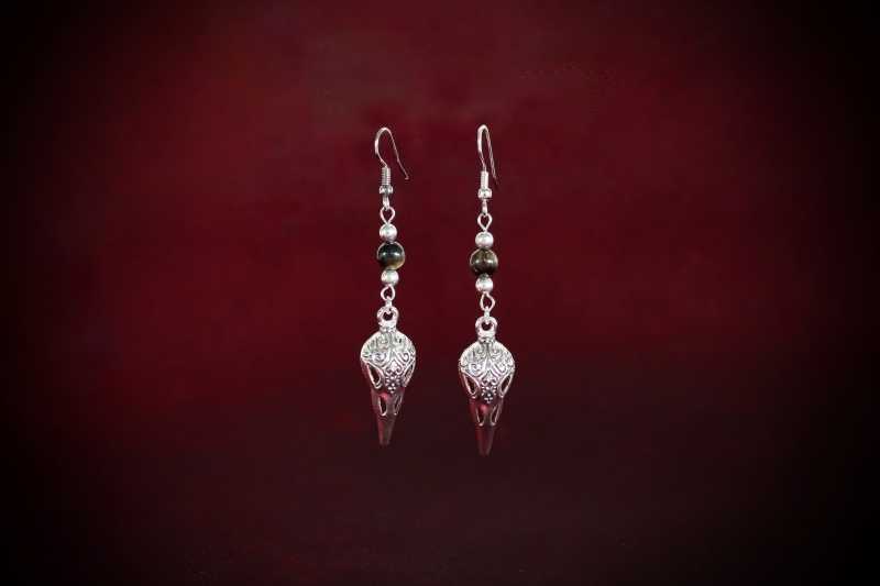 Jewellery_Earrings#10-S.Silver-Raven-Skull+Blk-Obs-Tibetian+S.Sil-KS-web (1)