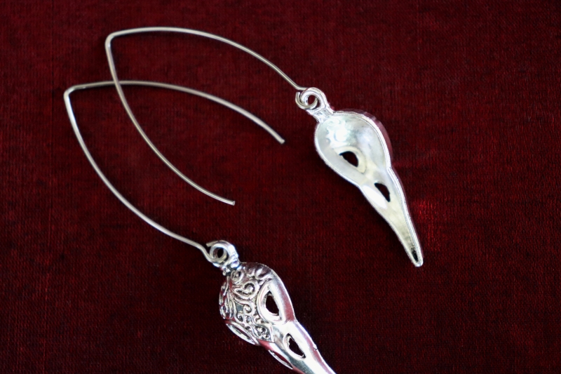 Jewellery_Earrings#11-S.Silver-Raven-Skull-Tibetian-Sil-web (7)