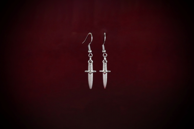 Jewellery_Earrings#12-S.Steel-Athame-web (1)