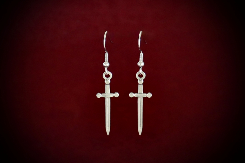 Jewellery_Earrings#19-S.Steel-Sword-web (2)