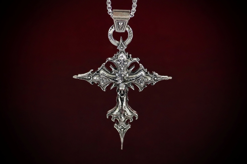 Jewellery_Necklace-Alloy#07-Skeleton+Cross-web (2)