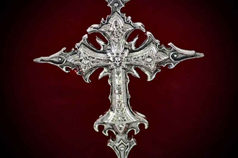 Jewellery_Necklace-Alloy#07-Skeleton+Cross-web (5)
