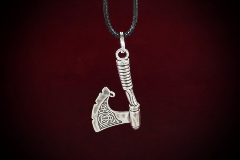 Jewellery_Necklace-Alloy#10-Viking-Axe-web (2)