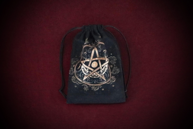 Divination_Pouch#04-Tarot-Crescent-Moon-Polyester-WEB (2)