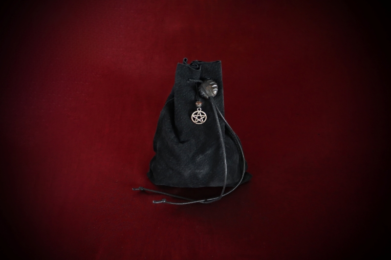 Divination_Runes-Ceramic+Suede-Pouch-web (5)