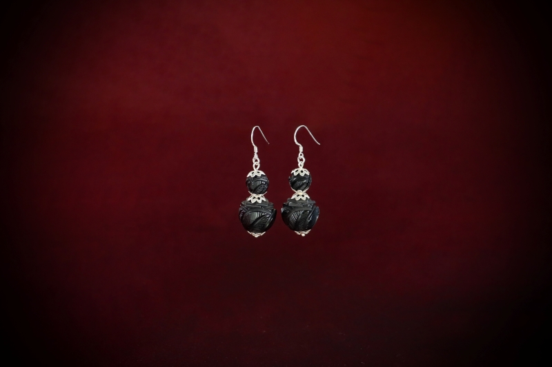 Jewellery_High-Priestess-Earrings#05-WJet-web (1)