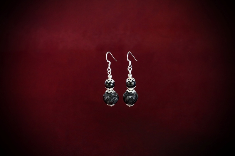 Jewellery_High-Priestess-Earrings#06-WJet-web (1)