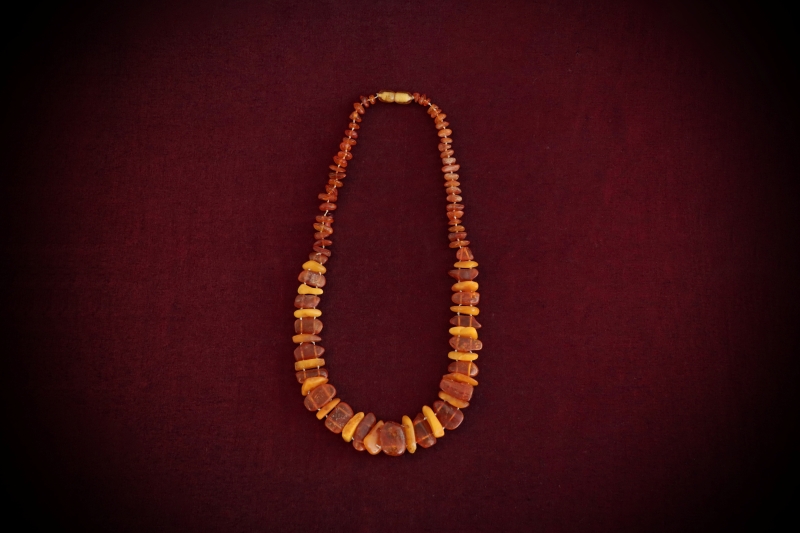 Jewellery_High-Priestess-Necklace#04-AmberBS-Double-Strung-web (2)