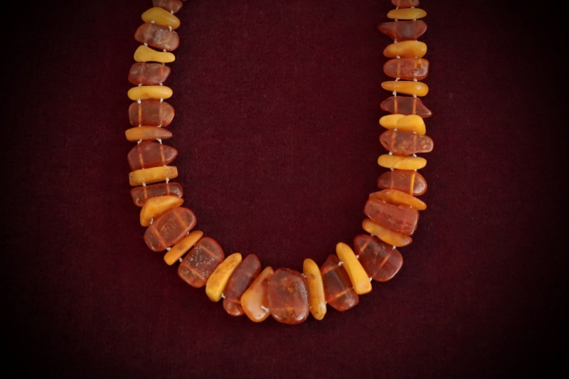 Jewellery_High-Priestess-Necklace#04-AmberBS-Double-Strung-web (4)