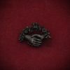 Jewellery_Mourning-Brooch#01-Irish-Bog-Oak-Hands-Clasp-web (1)