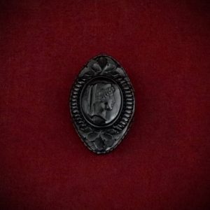 Jet Cameo Brooch 'Lady with Headband'