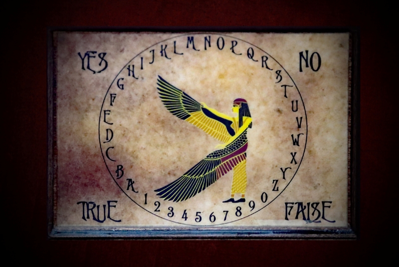 Divination_Ouija-Egyptian-board-web (3)