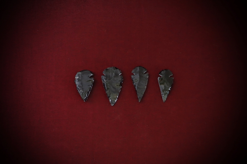 Ritual-Worship_Crystal-Arrowhead-Blk-Obs-web (1)